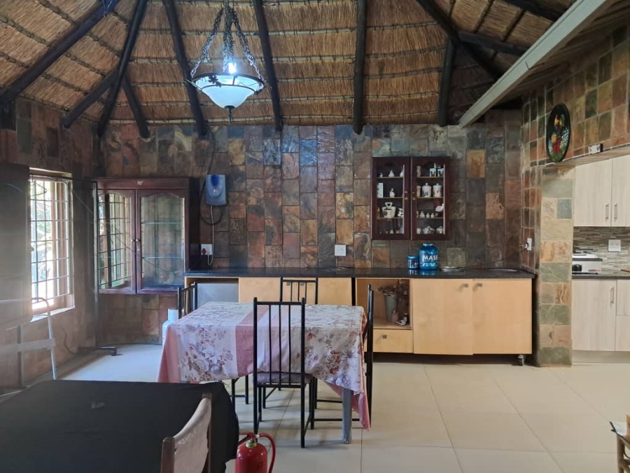 5 Bedroom Property for Sale in Rietfontein A H North West